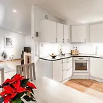 Cosy And Quiet In The Center, With Free Parking Tromsø