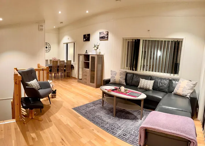 Cosy And Quiet In The Center, With Free Parking *